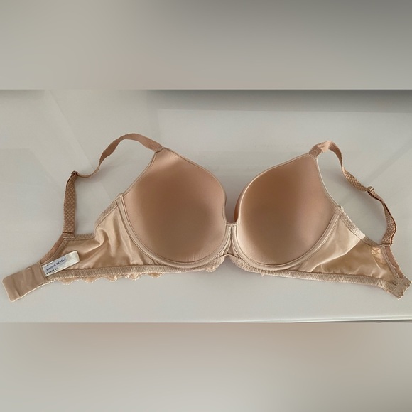 Simone Perele Caresse 3D plunge bra. - Picture 8 of 10